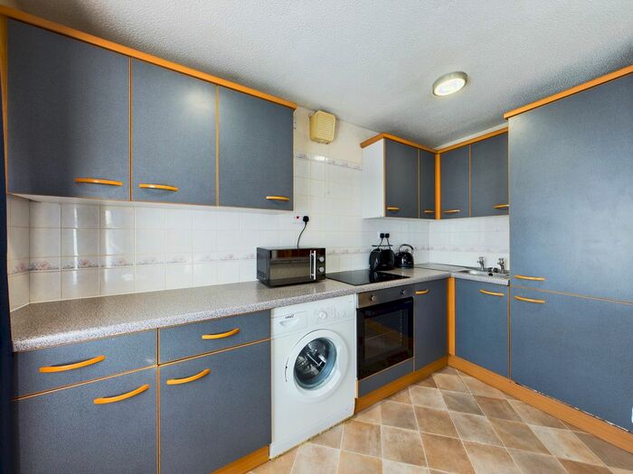 Studio To Rent In Alexandra Court, Beverley Road, HU5