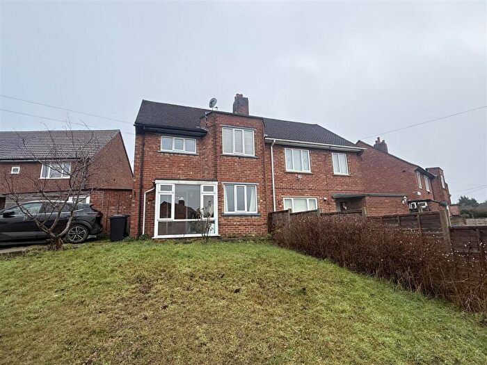 3 Bedroom Semi Detached House For Sale In Vale Road, Midway, Swadlincote, DE11