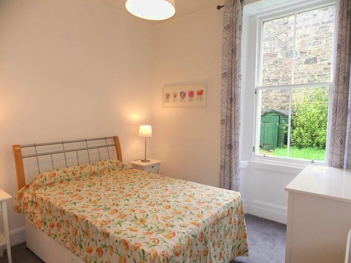 1 Bedroom Flat To Rent In Comely Bank Row, Edinburgh, EH4
