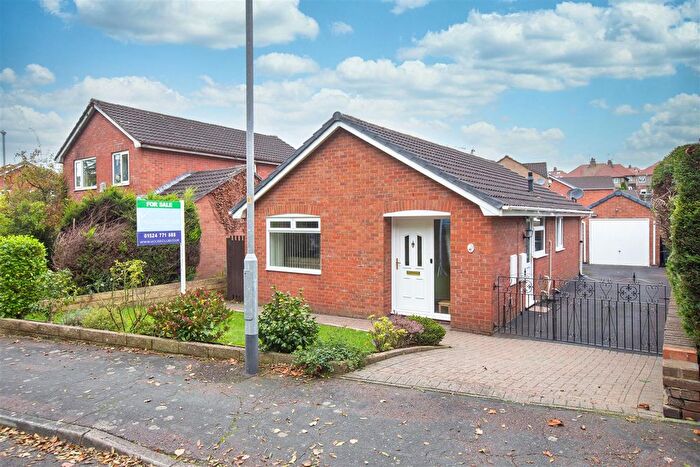 2 Bedroom Detached Bungalow For Sale In Cranwell Avenue, Lancaster, LA1