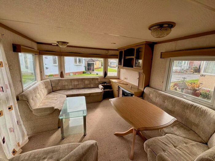 2 Bedroom Bungalow To Rent In Park Homes, Mexborough, S64