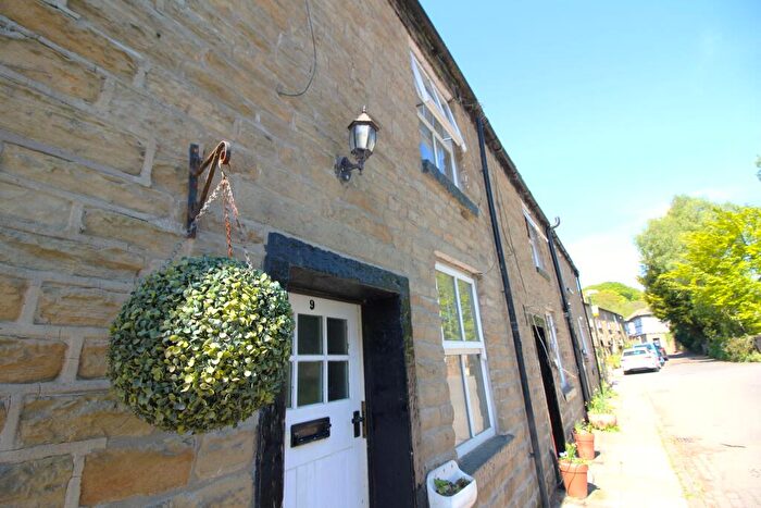 2 Bedroom Terraced House To Rent In Aitken Street, Ramsbottom, BL0