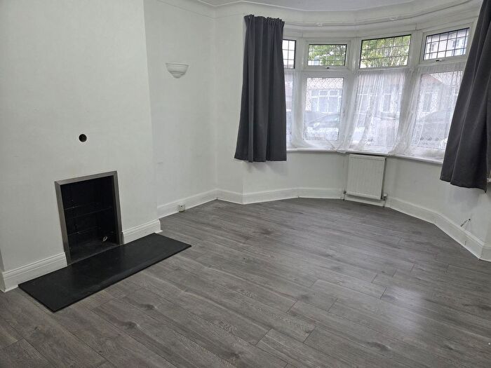 5 Bedroom Terraced House To Rent In Ashley Road, Thornton Heath, CR7