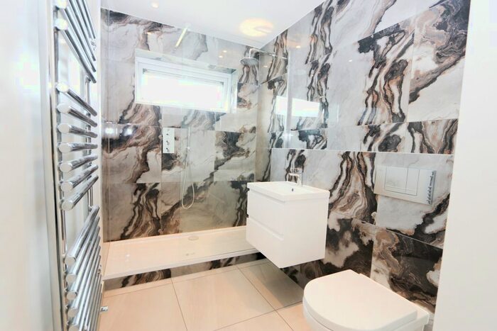 2 Bedroom Flat To Rent In Whipperley Ring, Luton, LU1