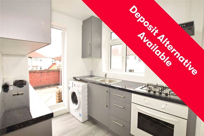 1 Bedroom Flat To Rent In Everton Drive, Stanmore, London, HA7