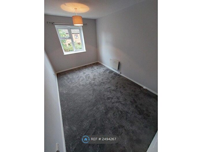 2 Bedroom Flat To Rent In Black Prince Avenue, Market Deeping, Peterborough, PE6