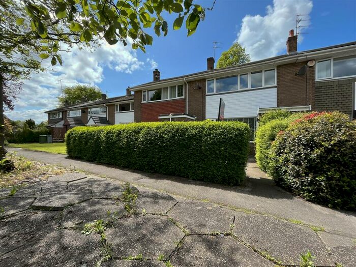 3 Bedroom Mews To Rent In Orchard Close, Wilmslow, SK9