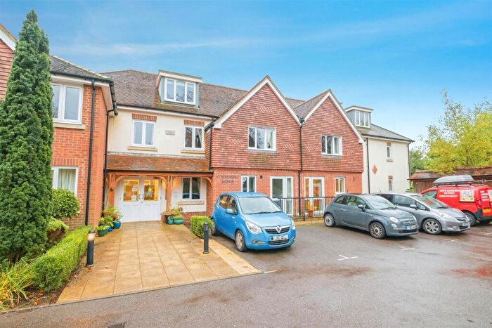 2 Bedroom Retirement Property To Rent In Cornerway Lodge, Hindhead, GU26