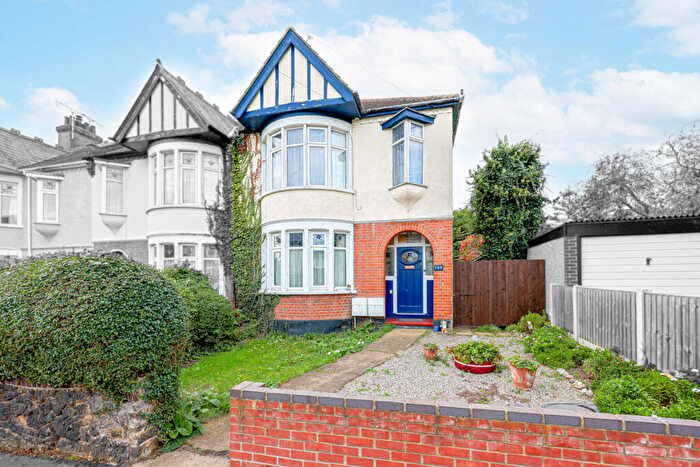 1 Bedroom Flat For Sale In Brunswick Road, Southend-on-sea, SS1
