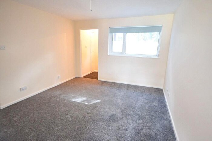 1 Bedroom Flat To Rent In Hexworth Walk, Bramhall, SK7