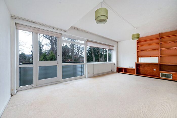 4 Bedroom Terraced House For Sale In Ashford Court, Elmsleigh Avenue, Stoneygate, Leicester, LE2