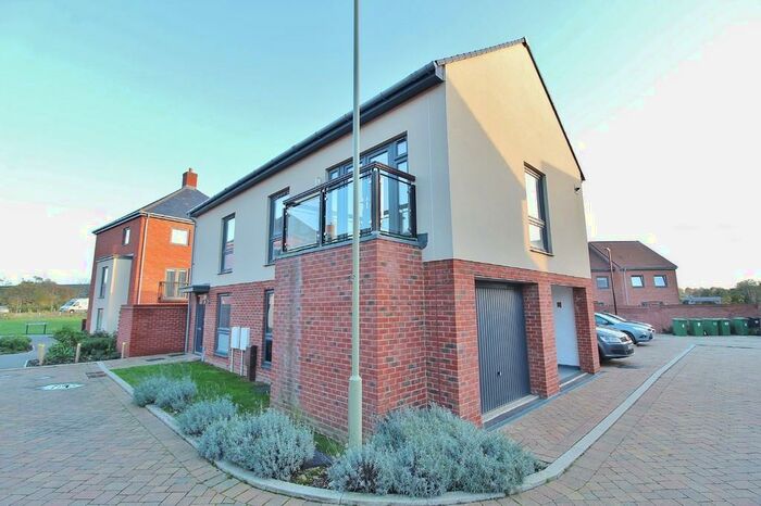 2 Bedroom Detached House To Rent In Lincoln Place, Waterlooville, PO7