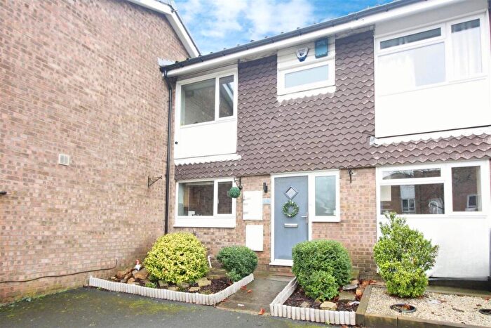 3 Bedroom Terraced House For Sale In White Laithe Road, Leeds, LS14