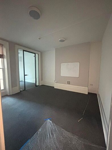 Studio To Rent In Old Steine, Brighton, BN1