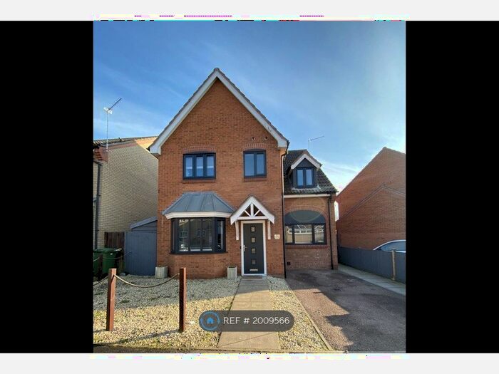 4 Bedroom Detached House To Rent In Horsley Drive, Great Yarmouth, NR31