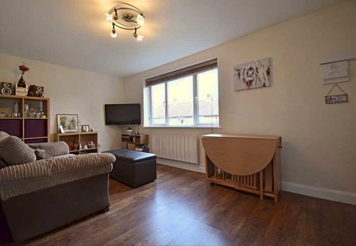 1 Bedroom Flat To Rent In Pinkerton Road, Basingstoke, RG22