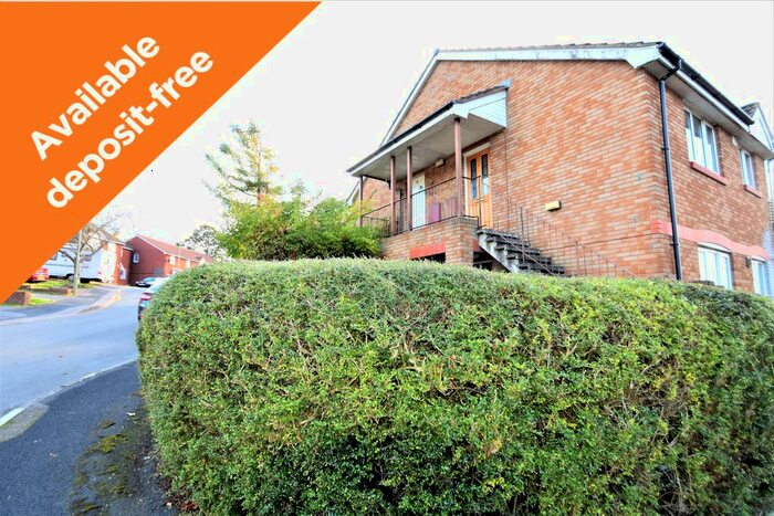 Studio To Rent In Devonshire Gardens, Bursledon, Southampton, Hampshire, SO31