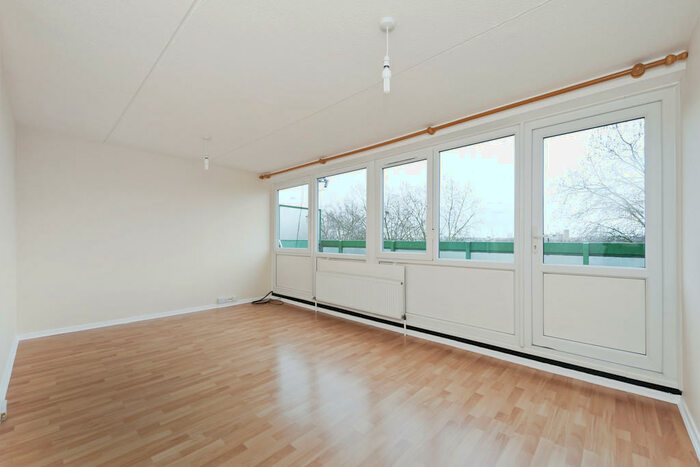 4 Bedroom Apartment To Rent In Albany Road, Camberwell, , (Jk), SE5