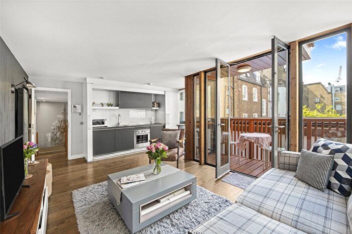 2 Bedroom Flat For Sale In Percy Street, Fitzrovia, London, W1T