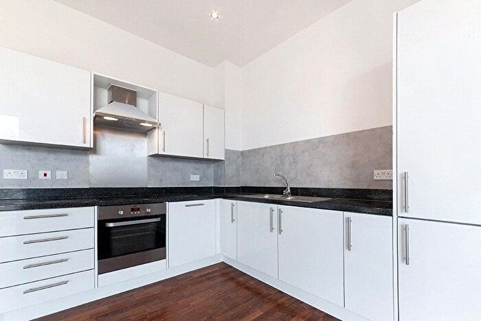 2 Bedroom Flat For Sale In High Street, Stratford, London, E15