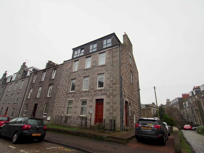 2 Bedroom Flat To Rent In Summerfield Terrace, First Floor, AB24