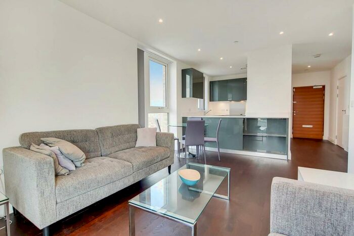 1 Bedroom Flat To Rent In Victory Parade, Woolwich, London, SE18