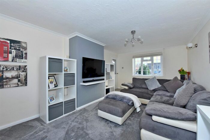 3 Bedroom Terraced House To Rent In Kingsbury Drive, Old Windsor, Windsor, Berkshire SL4