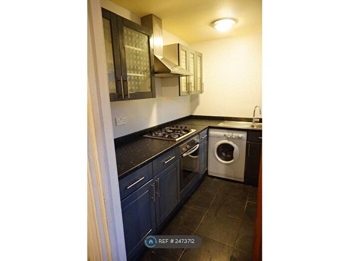 3 Bedroom Terraced House To Rent In Sharrow Street, Sheffield, S11