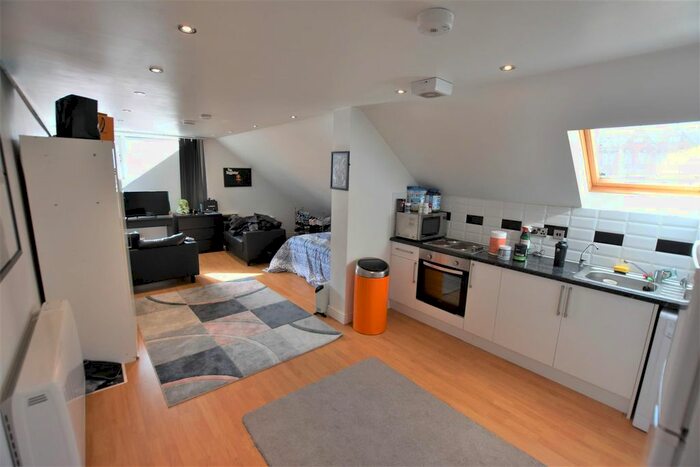 Studio To Rent In York Road, Leicester, LE1