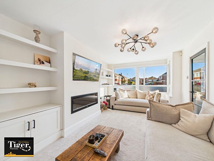 3 Bedroom Semi-Detached House For Sale In Helens Close, Blackpool, FY4