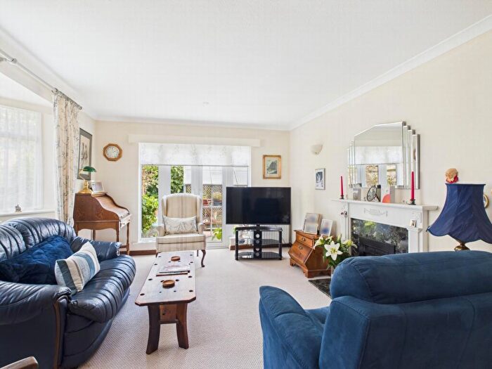 2 Bedroom Bungalow For Sale In High Street, Lindfield, RH16