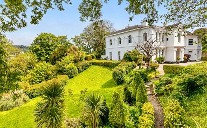 2 Bedroom Flat For Sale In Ridgeway Road, Torquay, TQ1