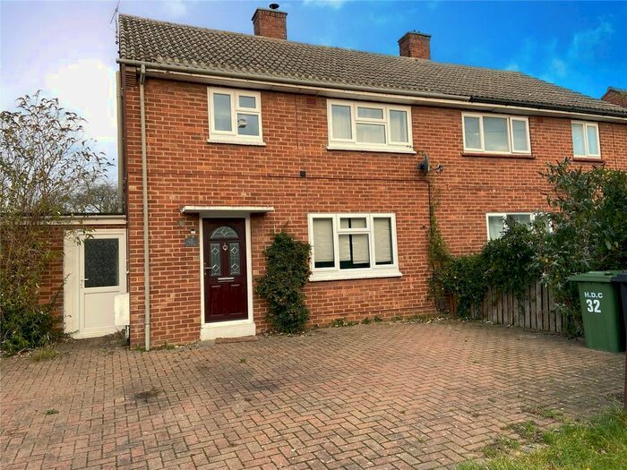 3 Bedroom Semi-Detached House To Rent In Old Pound Close, Hemingford Grey, Huntingdon PE28