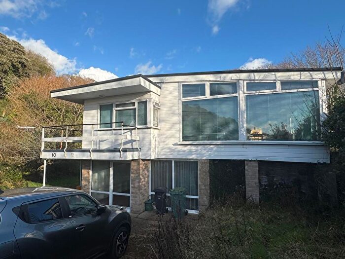 3 Bedroom Detached House For Sale In Puttas End, Castle Court, Ventnor, Isle Of Wight, PO38