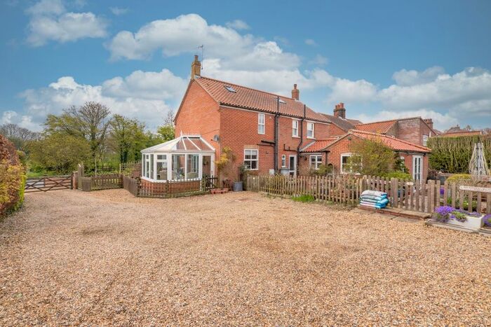 5 Bedroom Detached House For Sale In Chapel Road, Roughton, Norwich, NR11