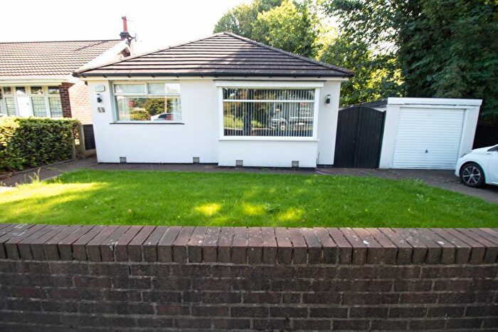 2 Bedroom Detached Bungalow To Rent In Bradford Road, Great Lever, Bolton, BL3