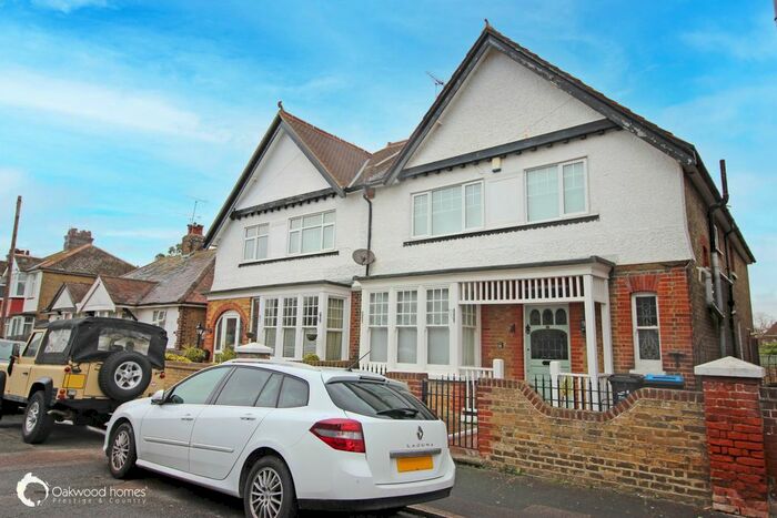 4 Bedroom Semi-Detached House To Rent In Ethel Road, Broadstairs, CT10