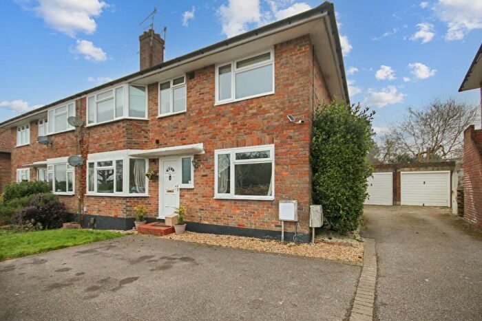 2 Bedroom Maisonette For Sale In Halsford Park Road, East Grinstead, West Sussex, RH19