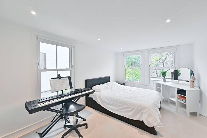 1 Bedroom Flat For Sale In Meadow Road, Vauxhall, London, SW8