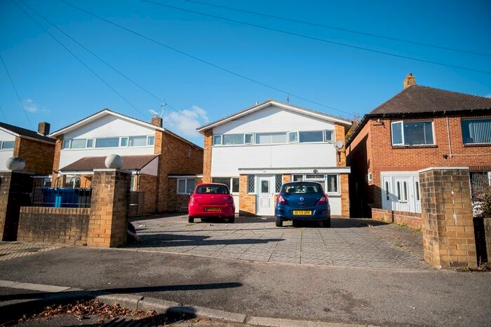 5 Bedroom Detached House To Rent In Bed Hmo On Talbot Drive, BH12