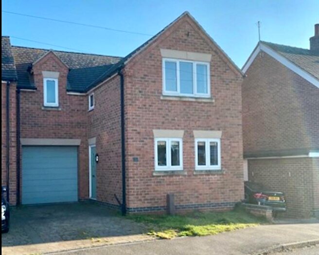 3 Bedroom Semi-Detached House To Rent In New Street, Donisthorpe, DE12