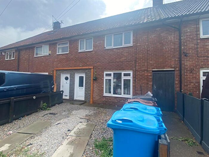 3 Bedroom House To Rent In Waveney Road, Hull, HU8