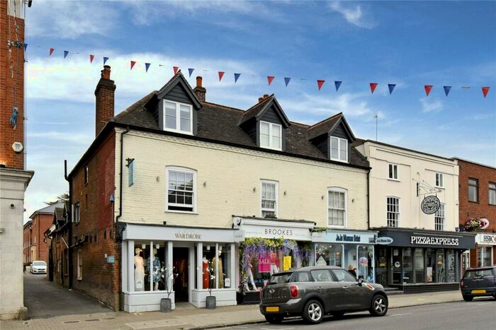 2 Bedroom Apartment To Rent In High Street, Marlow, Buckinghamshire, SL7