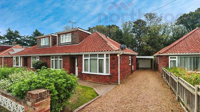 4 Bedroom Semi-Detached Bungalow For Sale In Woodland Drive, Norwich, NR6