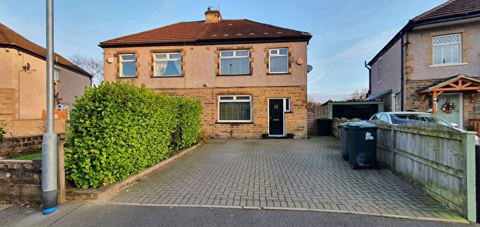 3 Bedroom Semi-Detached House To Rent In Pullan Drive, Bradford, BD2
