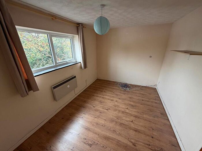 2 Bedroom Flat For Sale In Flat, Burywood Court, Hertford Road, Enfield, Greater London, EN3