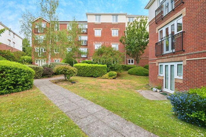 1 Bedroom Flat For Sale In West End Road, Southampton, SO18