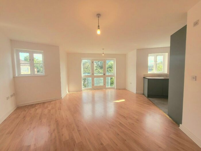 2 Bedroom Flat To Rent In Harlesden Road, London, NW10