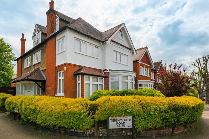 3 Bedroom Flat To Rent In Teignmouth Road, Willesden, NW2