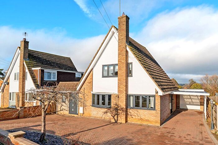 3 Bedroom Detached House For Sale In Orchard Way, Cogenhoe, Northampton, NN7